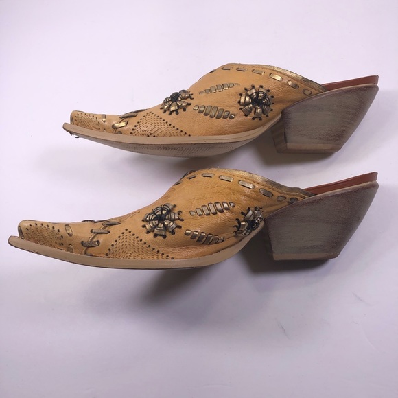 BCBGirls Western Shoes Cowboy Boots Slip-On Mules - Picture 3 of 7
